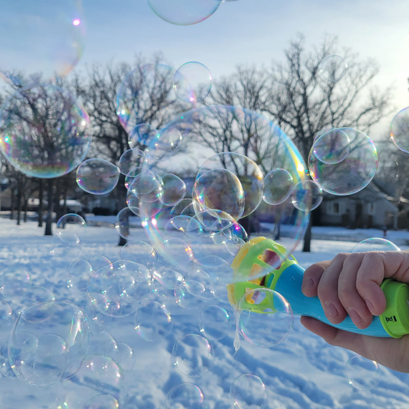 Crazy Ice Bubbles Blizzard Blower  & 3.5 ounces solution